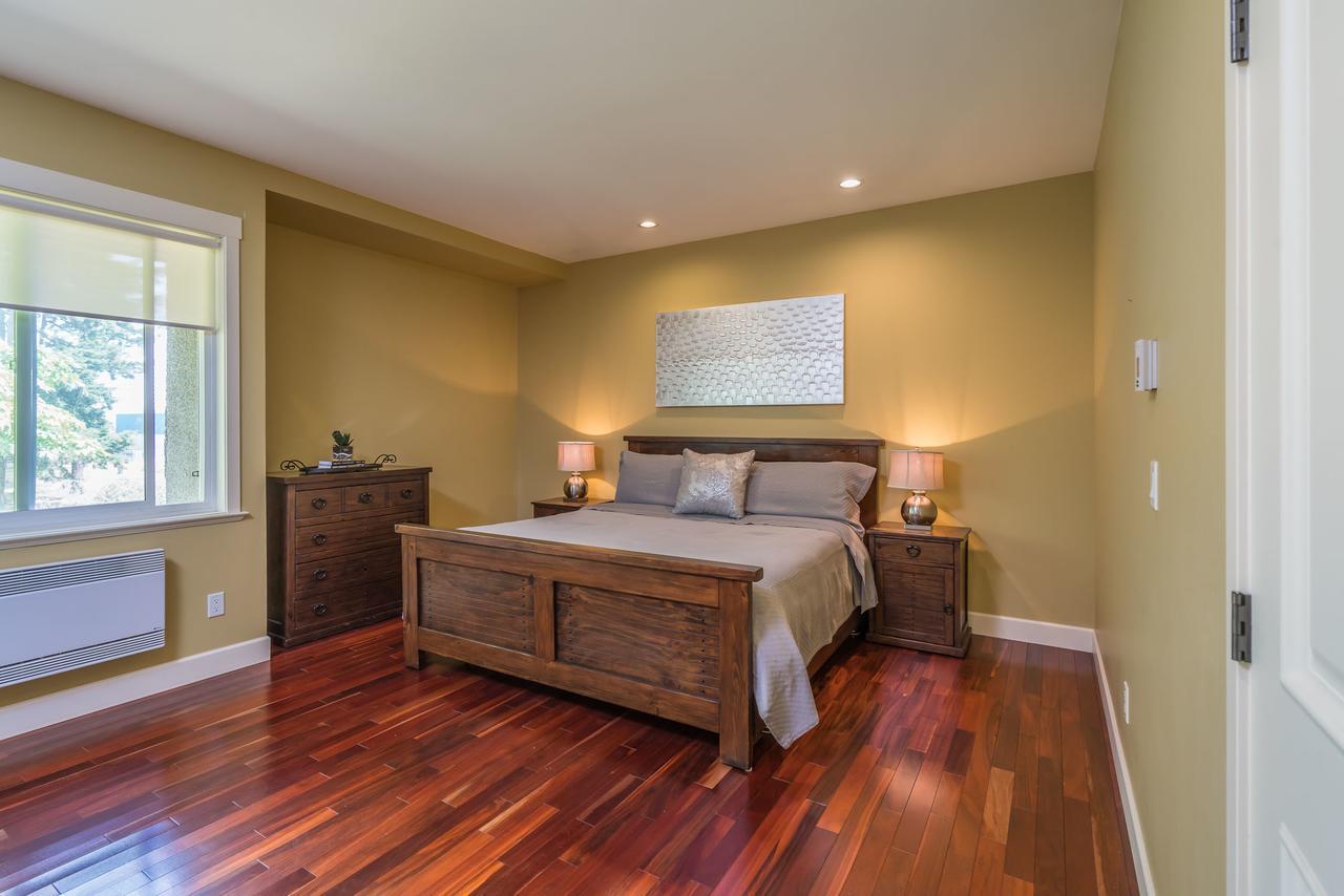 Luxury Penthouse Downtown Nanaimo Lejlighed Eksteriør billede