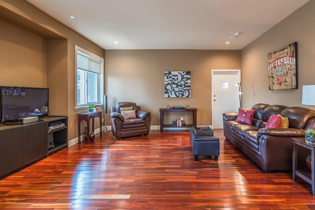 Luxury Penthouse Downtown Nanaimo Lejlighed Eksteriør billede